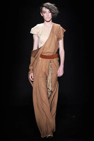 Look 14